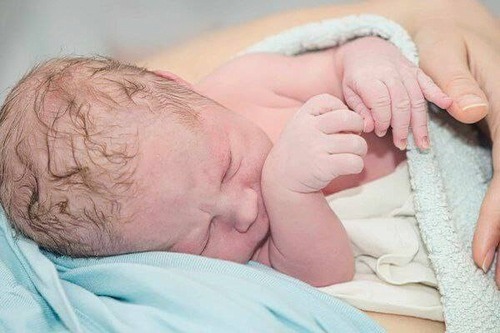 نکاتی برای مراقبت از نوزاد نارس در خانه 