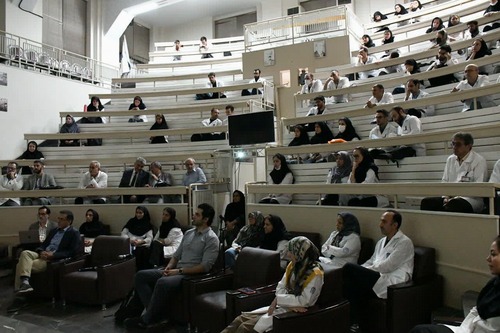 چهارمین گراندراند ماهانه مجتمع بیمارستانی امام خمینی (ره) با موضوع خانم باردار با ترومبوسیتوپنی 